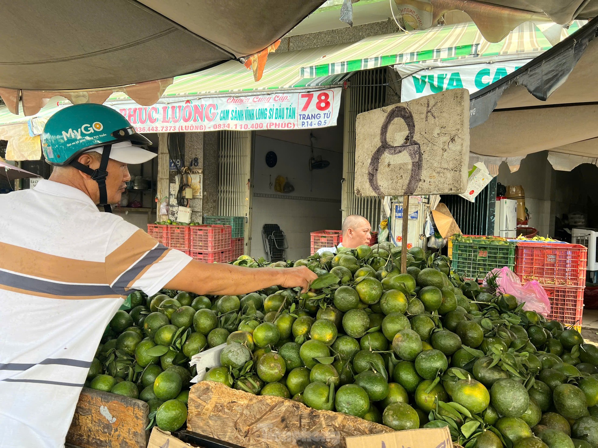 Ngỡ ngàng nhiều trái cây giải nhiệt mùa nóng có giá bằng ly trà đá - Ảnh 2