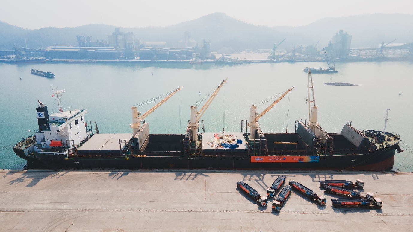 Thép VAS, thép xanh Việt Nam ngời sáng trên đất Anh Quốc - Ảnh 2