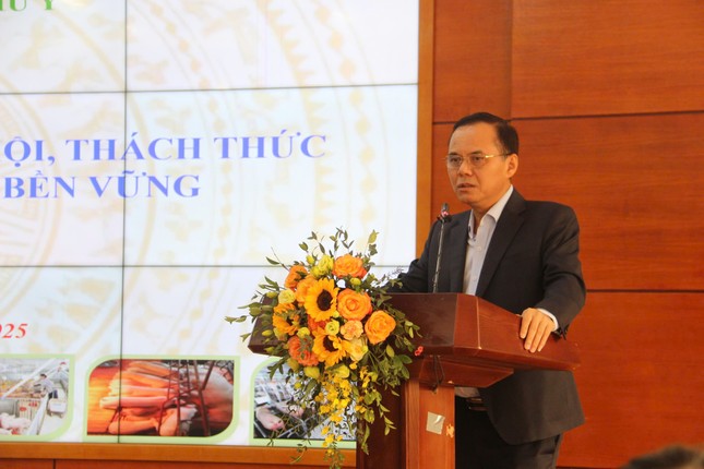 Vì sao giá lợn hơi tăng cao bất thường? - Ảnh 1