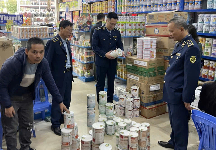 Bộ Công Thương nói không cấp phép, không quản lý chất lượng gần 600 loại sữa giả - Ảnh 1