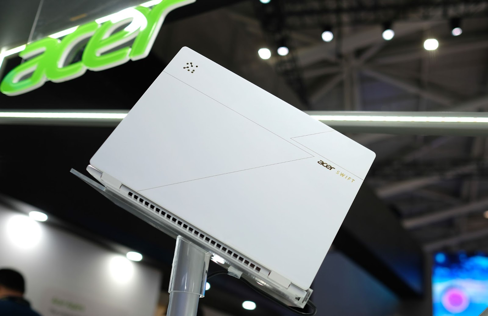 Acer trình làng loạt laptop mỏng nhẹ, tích hợp AI xịn sò tại Computex 2025 - Ảnh 2