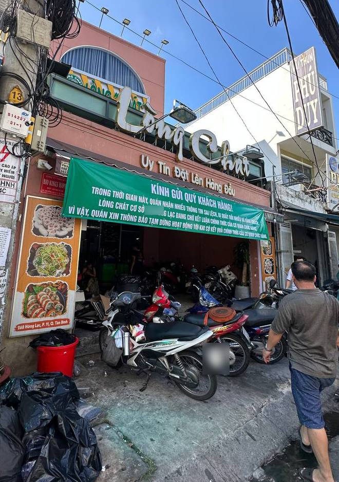 HOT: Cơ sở Lòng Chát TP.HCM bất ngờ dọn bàn ghế và bát đĩa chuyển đi dù chỉ mới thông báo "tạm dừng hoạt động" - Ảnh 10