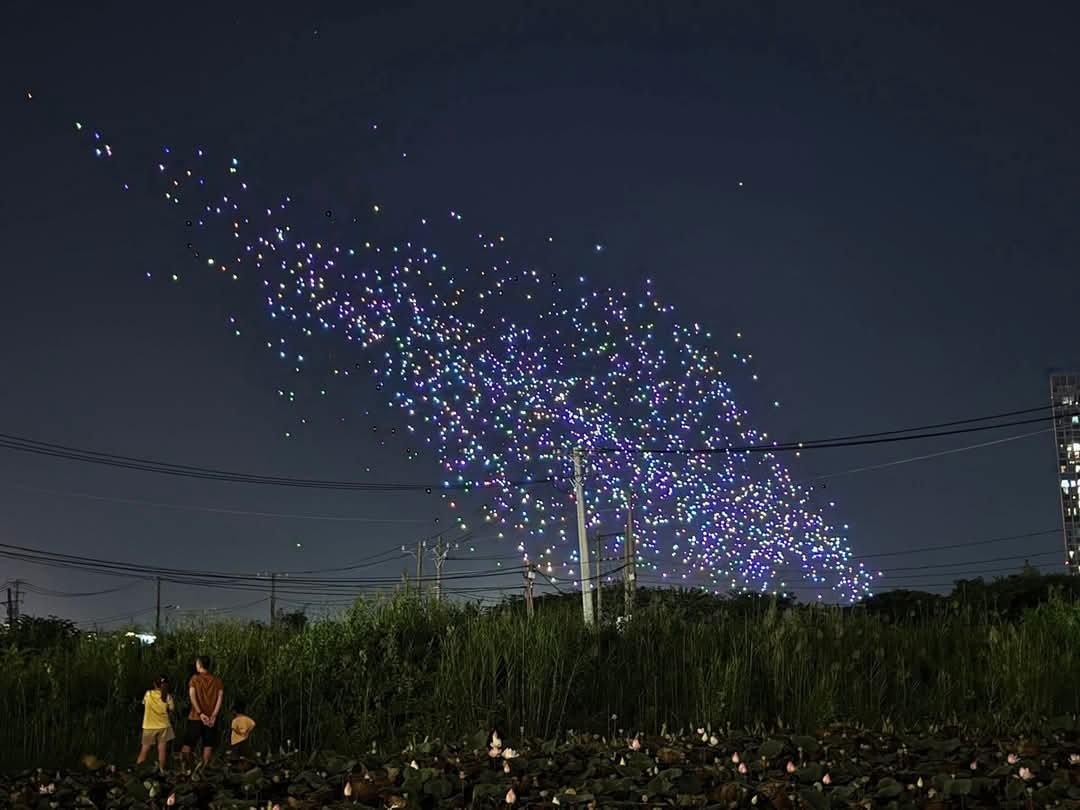 Cẩn trọng với việc rao bán, tìm mua drone bị rơi sau sự cố - Ảnh 1