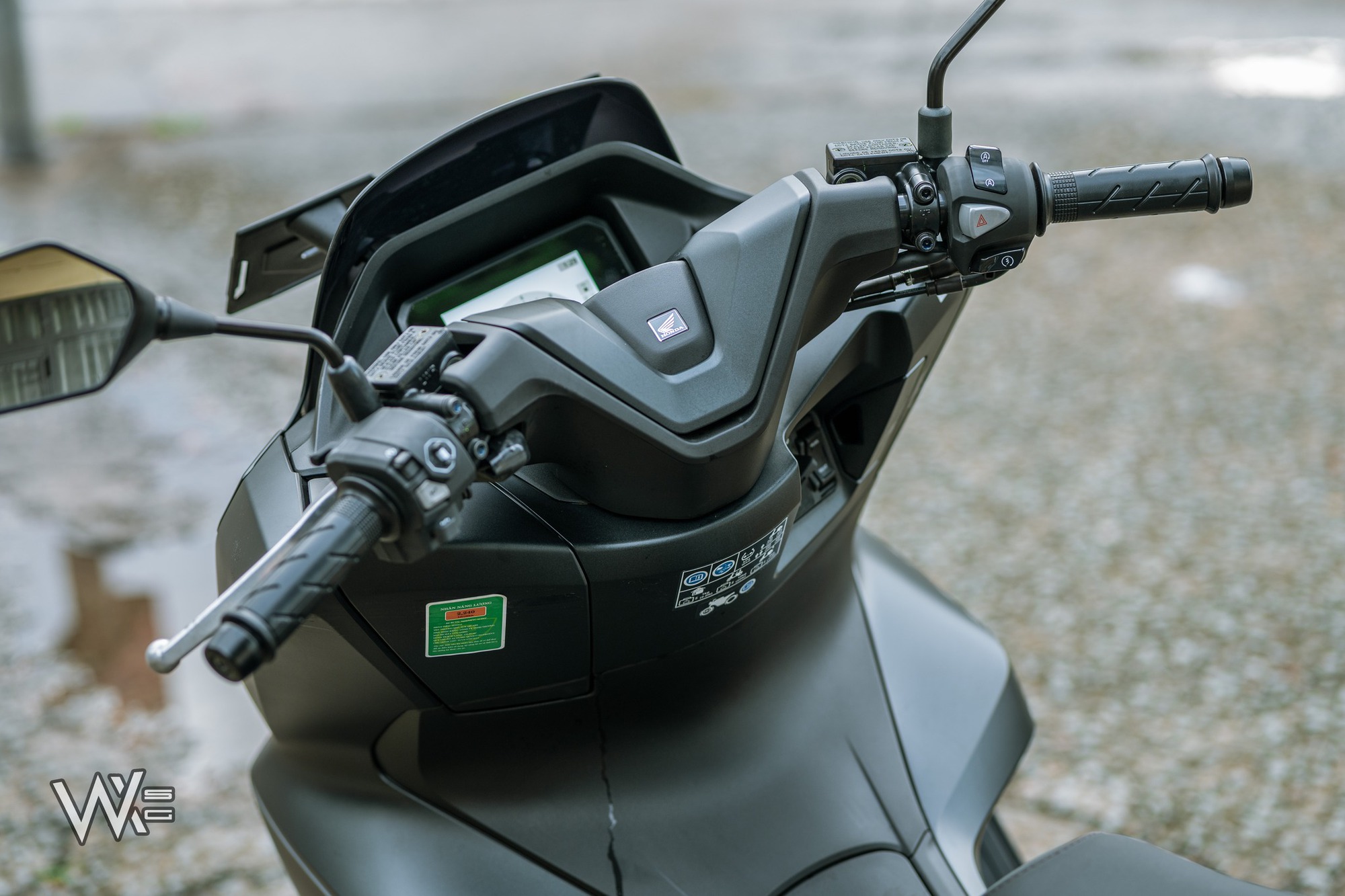 Honda Phi Thuyền 2025 quá 'hot', một lô vừa về giờ còn vài chiếc: Cốp to hơn của SH, ăn xăng 2,2L/100km - Ảnh 5