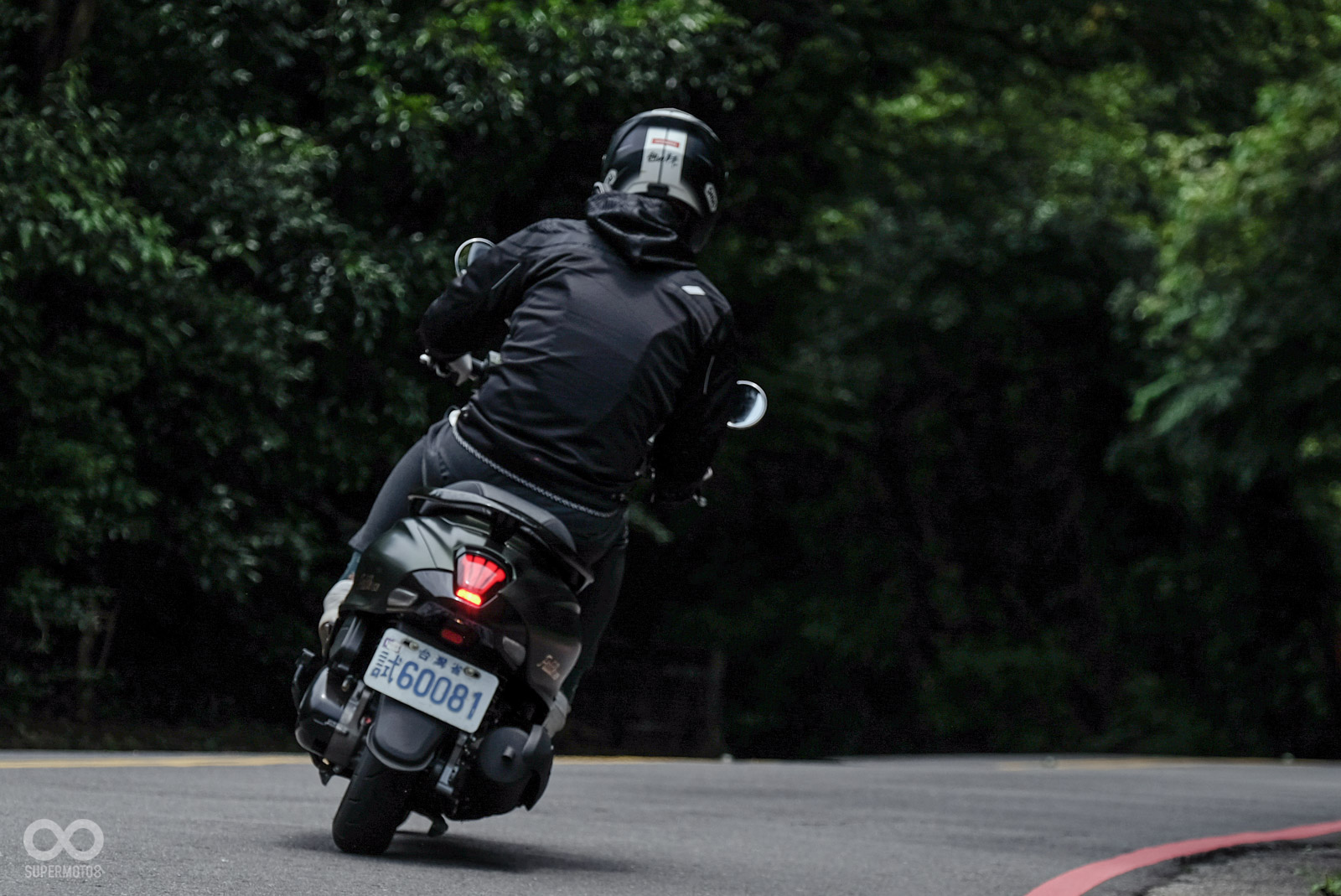 Cận cảnh mẫu xe tay ga 158cc của SYM: Đẹp như Vespa, thực dụng như Honda - Ảnh 10