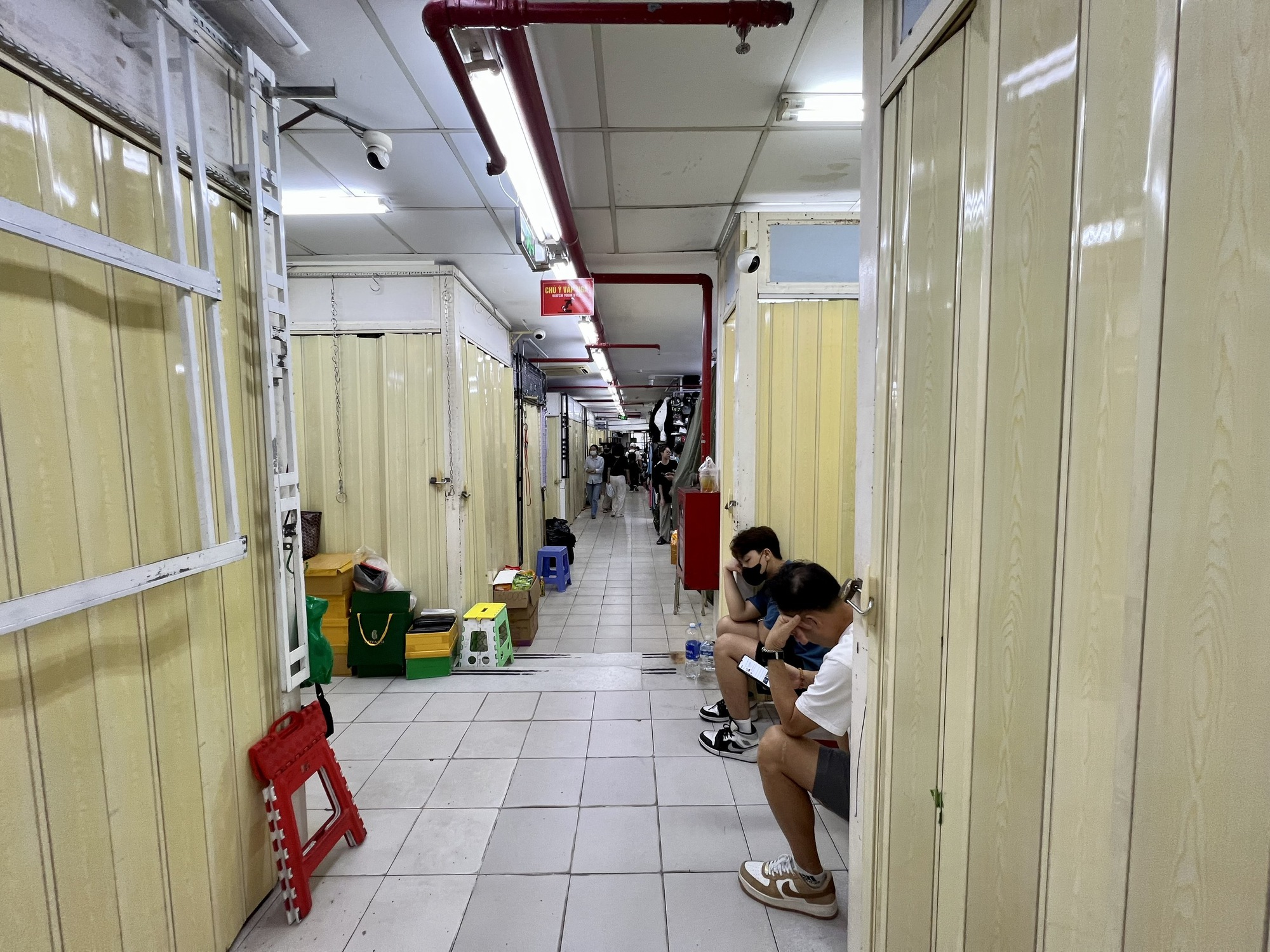 Saigon Square – “Điểm đen” buôn bán hàng nhái dai dẳng giữa trung tâm TP HCM - Ảnh 6