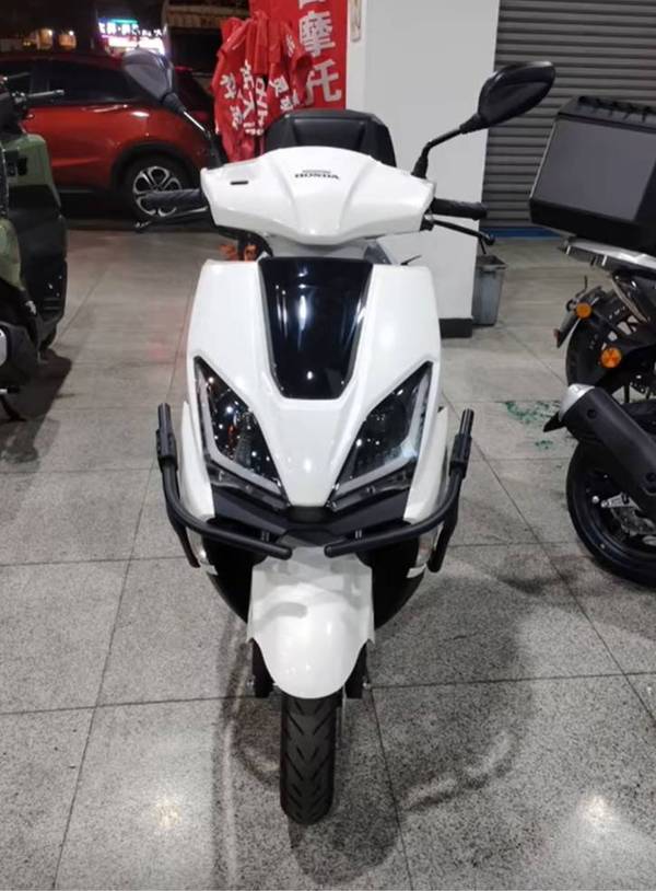 Honda 'âm thầm' ra mắt mẫu xe tay ga cao cấp, giá dự kiến dưới 40 triệu đồng - Ảnh 4