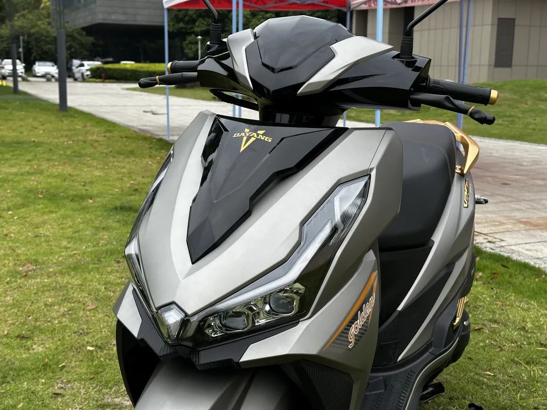 'Vua xe ga' 125cc siêu tiết kiệm xăng ra mắt: ABS 2 kênh xịn xò ngang Honda SH, giá rẻ hơn Air Blade - Ảnh 2