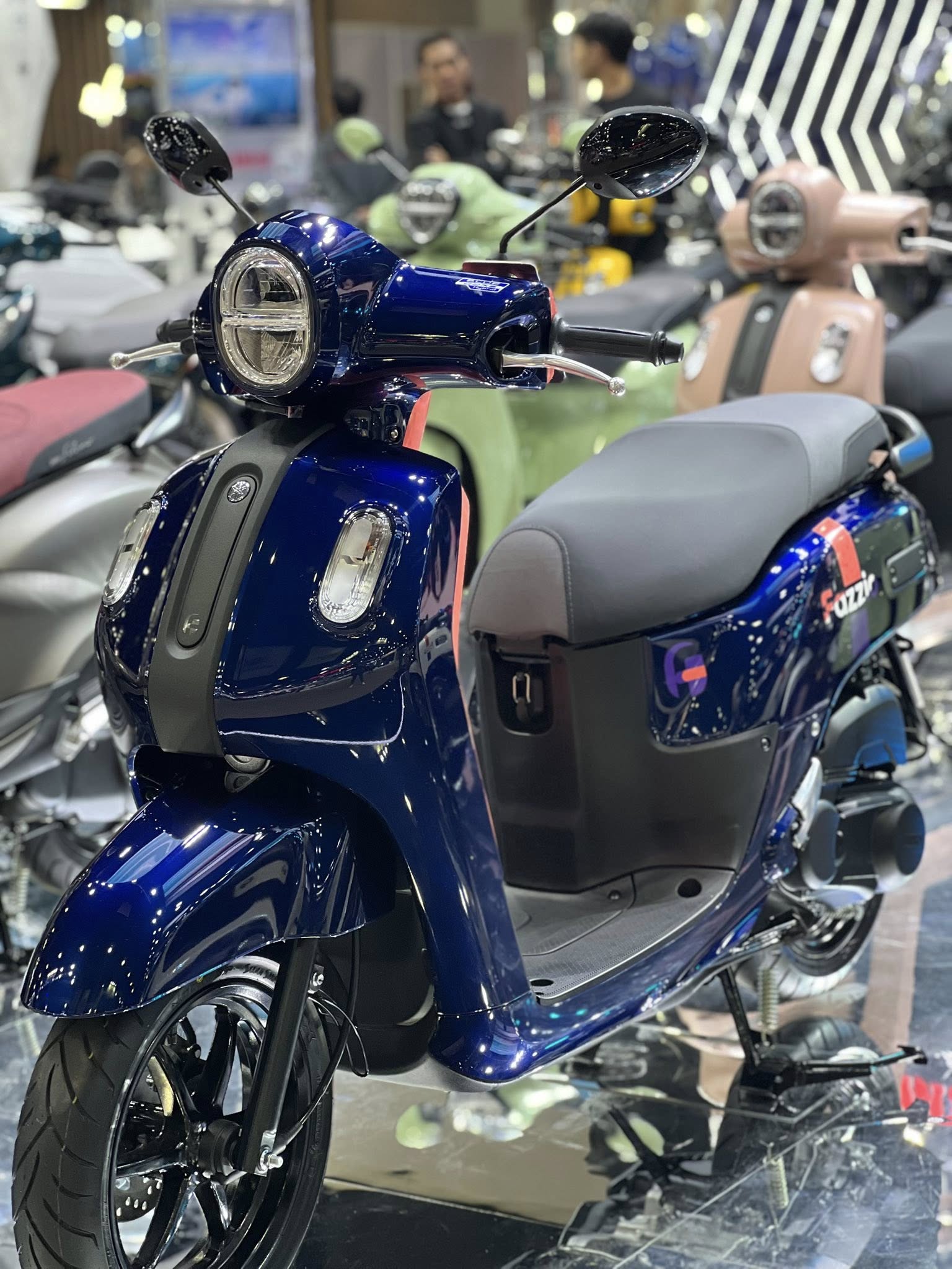 Xe ga siêu tiết kiệm xăng của Yamaha về đại lý: Trang bị vượt Honda Vision, động cơ hybrid - giá chỉ 35 triệu đồng - Ảnh 3