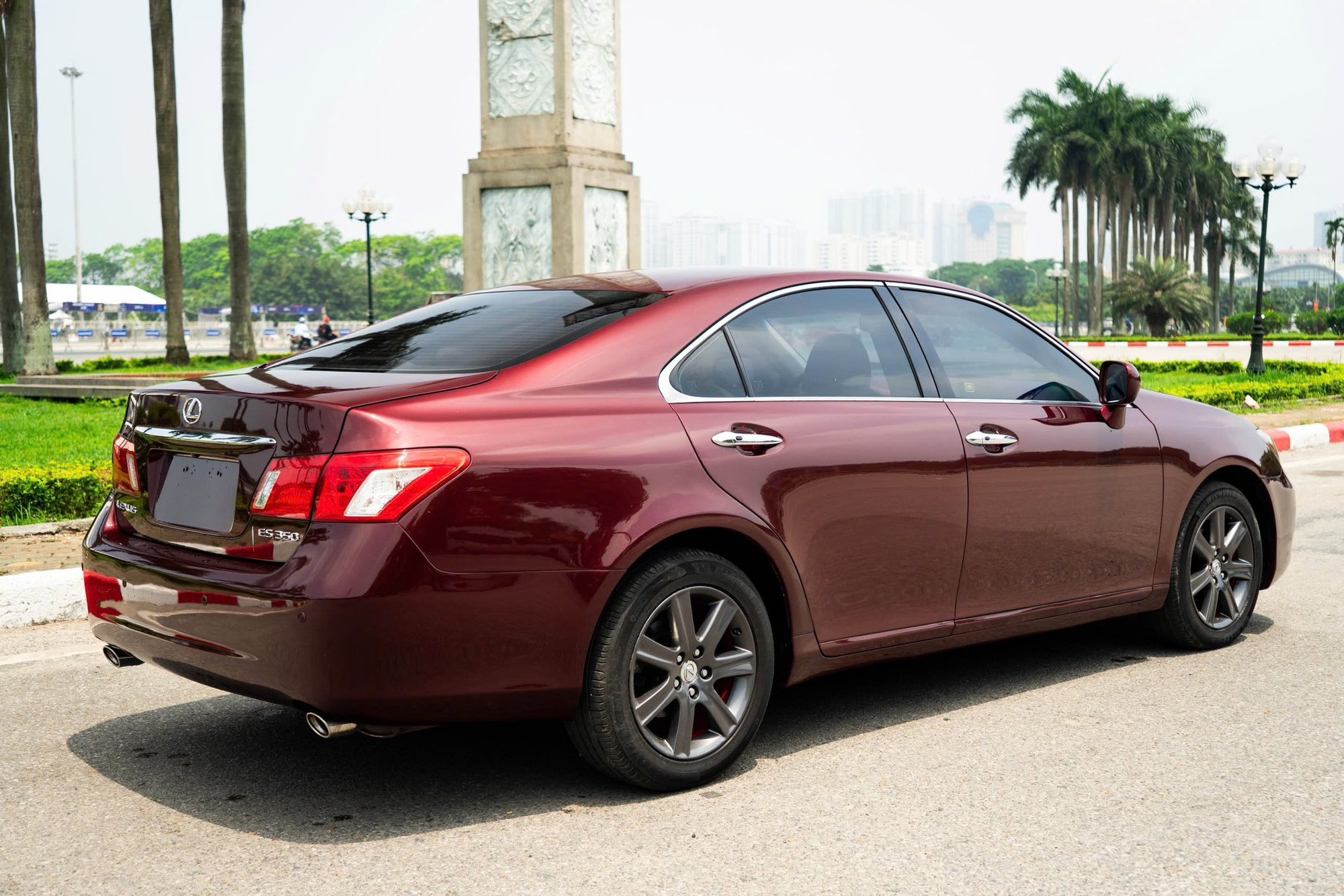 Lexus ES gần 20 năm tuổi vẫn có giá hơn 400 triệu: Chạy 140.000km, nội thất còn đẹp, ngoại thất nhuốm màu thời gian - Ảnh 4