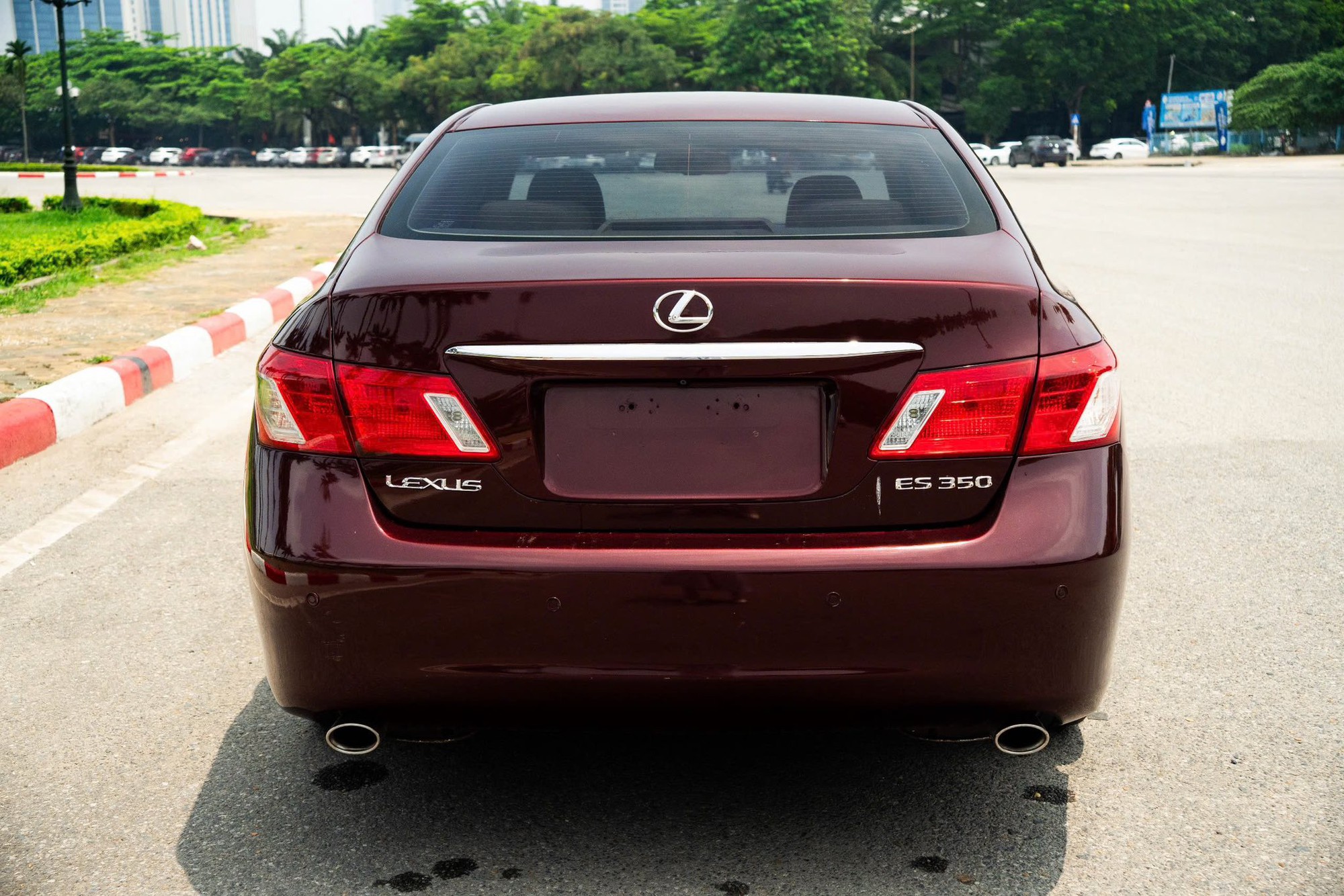Lexus ES gần 20 năm tuổi vẫn có giá hơn 400 triệu: Chạy 140.000km, nội thất còn đẹp, ngoại thất nhuốm màu thời gian - Ảnh 6