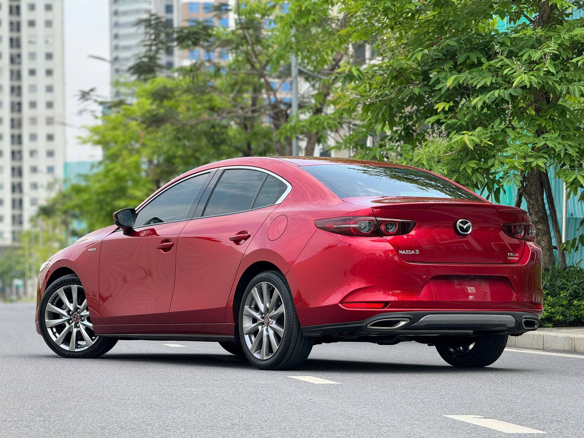 Mazda3 2020 rao bán gần 600 triệu: Gần đắt nhất thị trường, khó “đụng hàng”, chỉ có 40 chiếc toàn Việt Nam - Ảnh 3