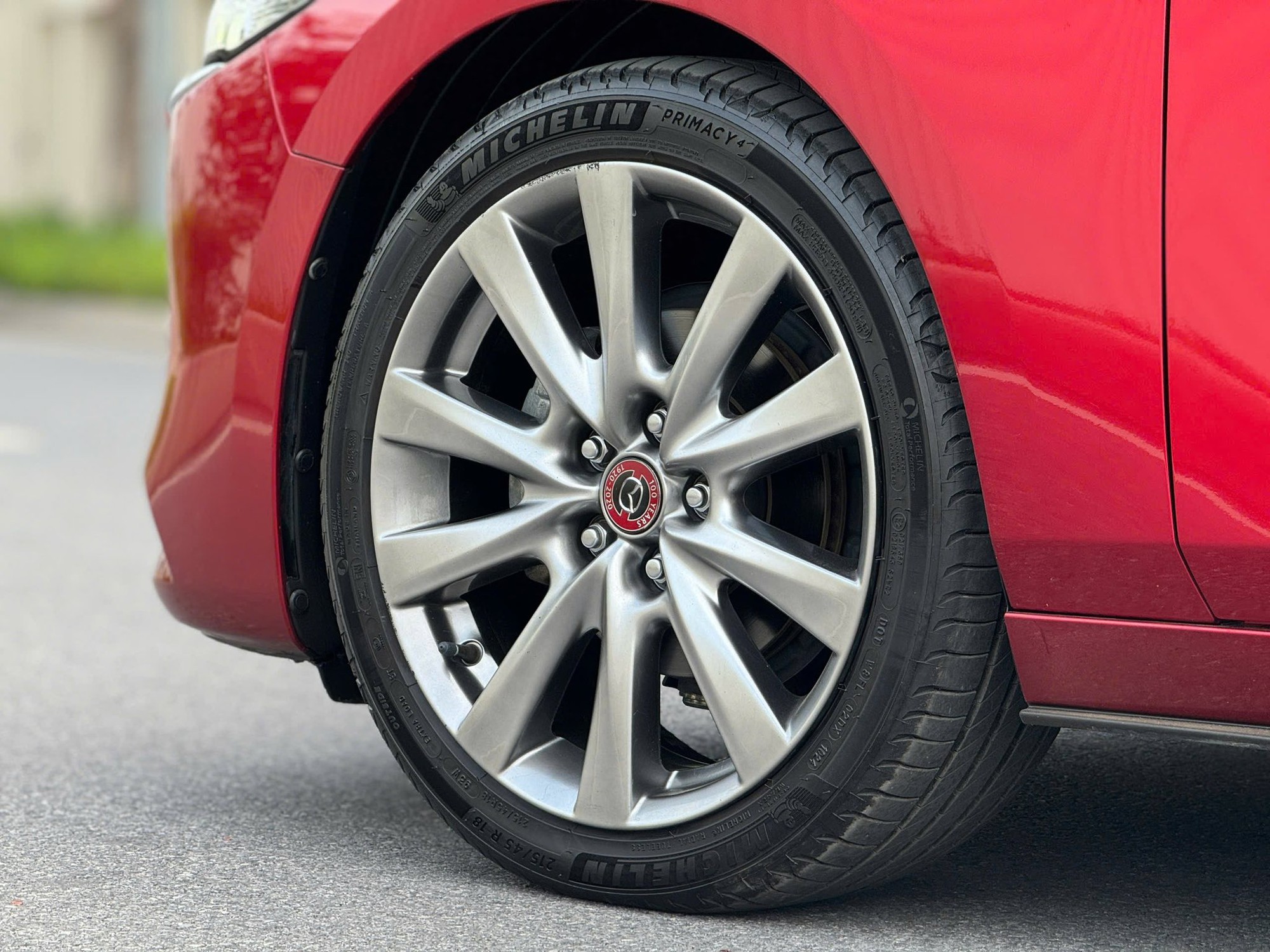 Mazda3 2020 rao bán gần 600 triệu: Gần đắt nhất thị trường, khó “đụng hàng”, chỉ có 40 chiếc toàn Việt Nam - Ảnh 5