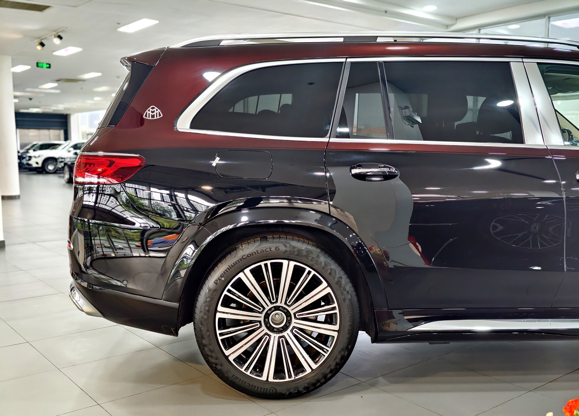 Cận cảnh Mercedes-Maybach GLS 480 hiếm ở đại lý: Riêng tiền chọn màu sơn thừa mua Mazda CX-5 bản cao nhất - Ảnh 2