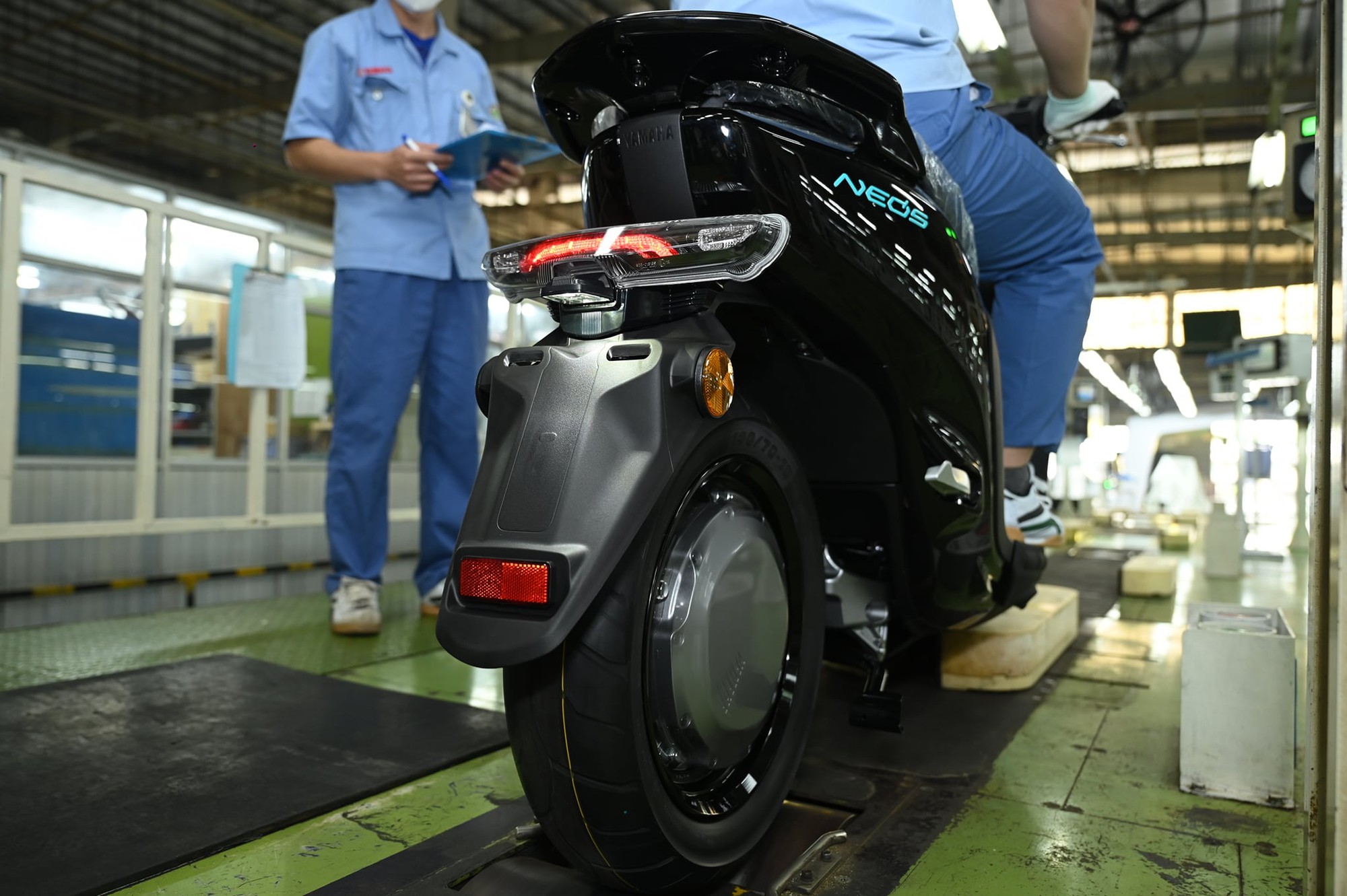 Xe máy điện lắp ráp ở Sóc Sơn, xuất đi châu Âu nhận ưu đãi khủng: Tặng tiền mặt bằng 30% giá xe hoặc pin - Ảnh 3