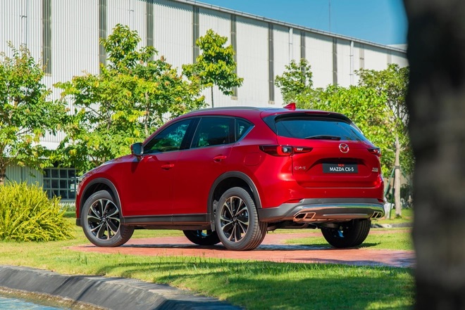 Mazda CX-5 lần đầu bán vượt Xpander, Ranger trong năm nay, dễ thành xe xăng/dầu bán chạy nhất tháng tại Việt Nam sau cơn sốt giảm giá kịch sàn - Ảnh 4
