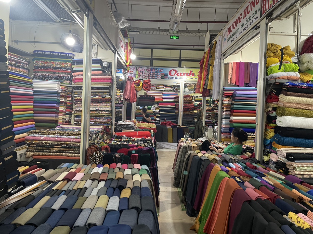 Hé lộ nguyên nhân khiến hàng loạt ki ốt chợ lớn nhất Nghệ An bất ngờ đóng cửa - Ảnh 8