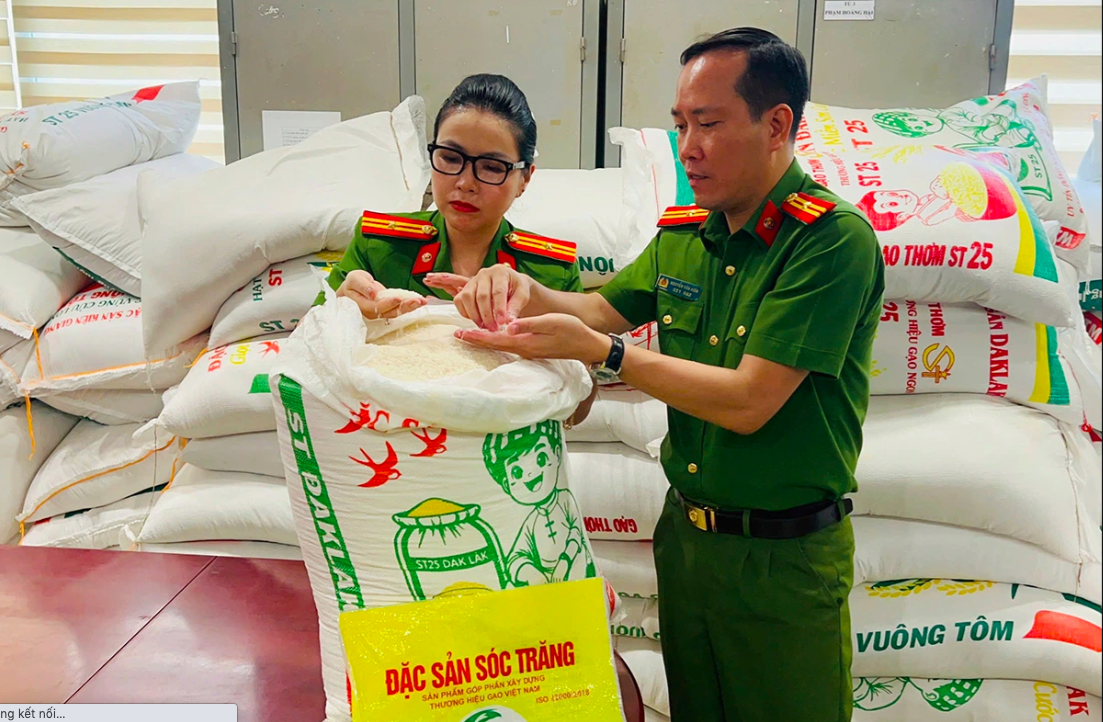 Hơn 17 tấn gạo ST25 giả bị bán ra thị trường - Ảnh 1