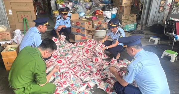 Nghệ An: Phát hiện hơn nửa tấn mì chính nghi giả thương hiệu lớn