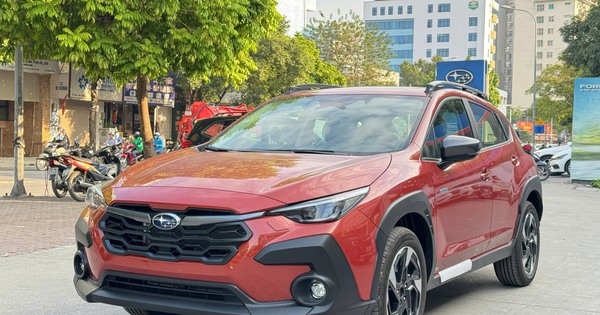 Subaru Crosstrek giảm tới 139 triệu đồng tại đại lý: Bản hybrid giảm nhiều nhất nhưng vẫn đắt ngang Santa Fe tầm trung