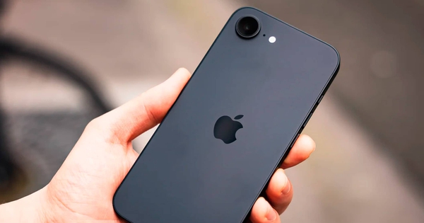 Vừa mới ra mắt, iPhone mới nhất của Apple đã giảm giá tiền triệu