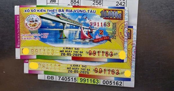 Trúng độc đắc 4 tỷ đồng, người đàn ông ở TP.HCM hậu tạ người bán số tiền "khủng"