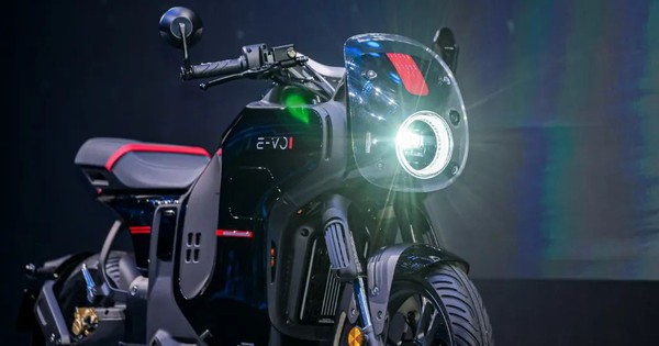 Honda ra mắt xe điện đẹp lạ: Mạnh hơn SH160i, 1 tiếng sạc đầy 80%, màn hình 7 inch, giá bán thế nào?