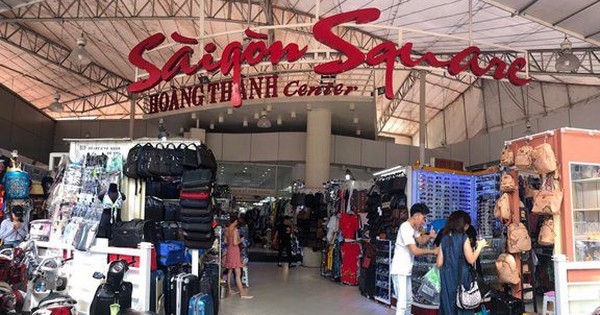 Saigon Square – “Điểm đen” buôn bán hàng nhái dai dẳng giữa trung tâm TP HCM