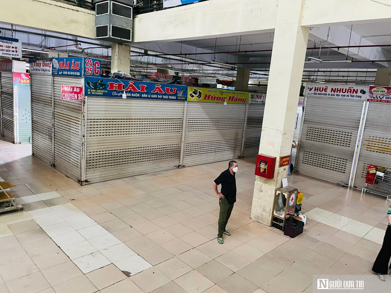 Hé lộ nguyên nhân khiến hàng loạt ki ốt chợ lớn nhất Nghệ An bất ngờ đóng cửa - Ảnh 4