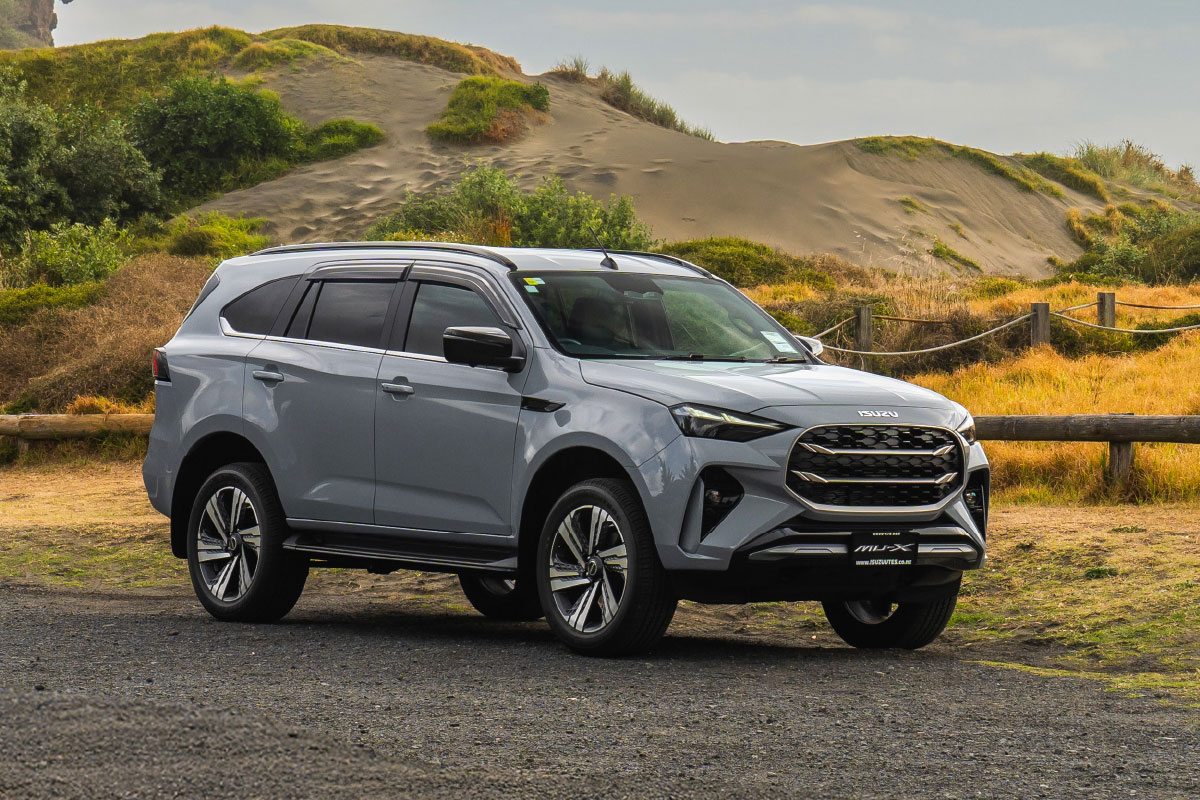 Đại lý báo Isuzu mu-X 2025 ra mắt Việt Nam tháng sau, cạnh tranh Everest bằng thiết kế mới long lanh, động cơ có thể gây tranh cãi - Ảnh 5