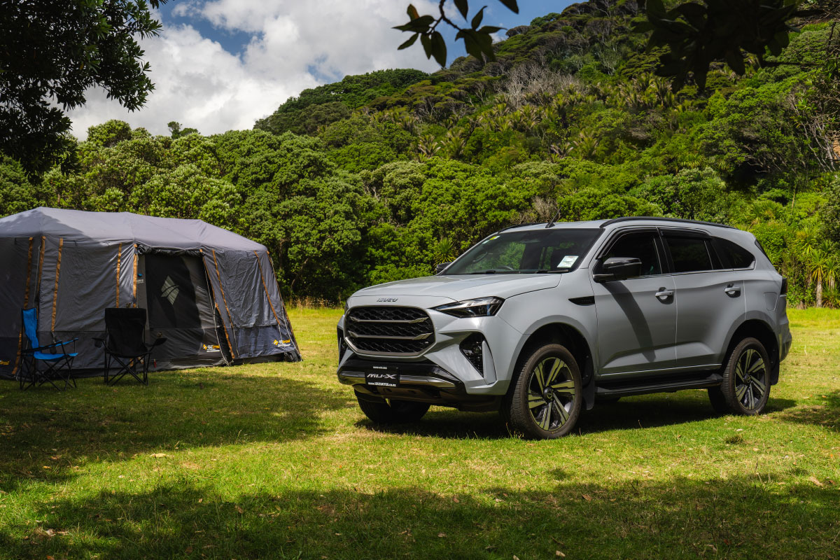 Đại lý báo Isuzu mu-X 2025 ra mắt Việt Nam tháng sau, cạnh tranh Everest bằng thiết kế mới long lanh, động cơ có thể gây tranh cãi - Ảnh 1