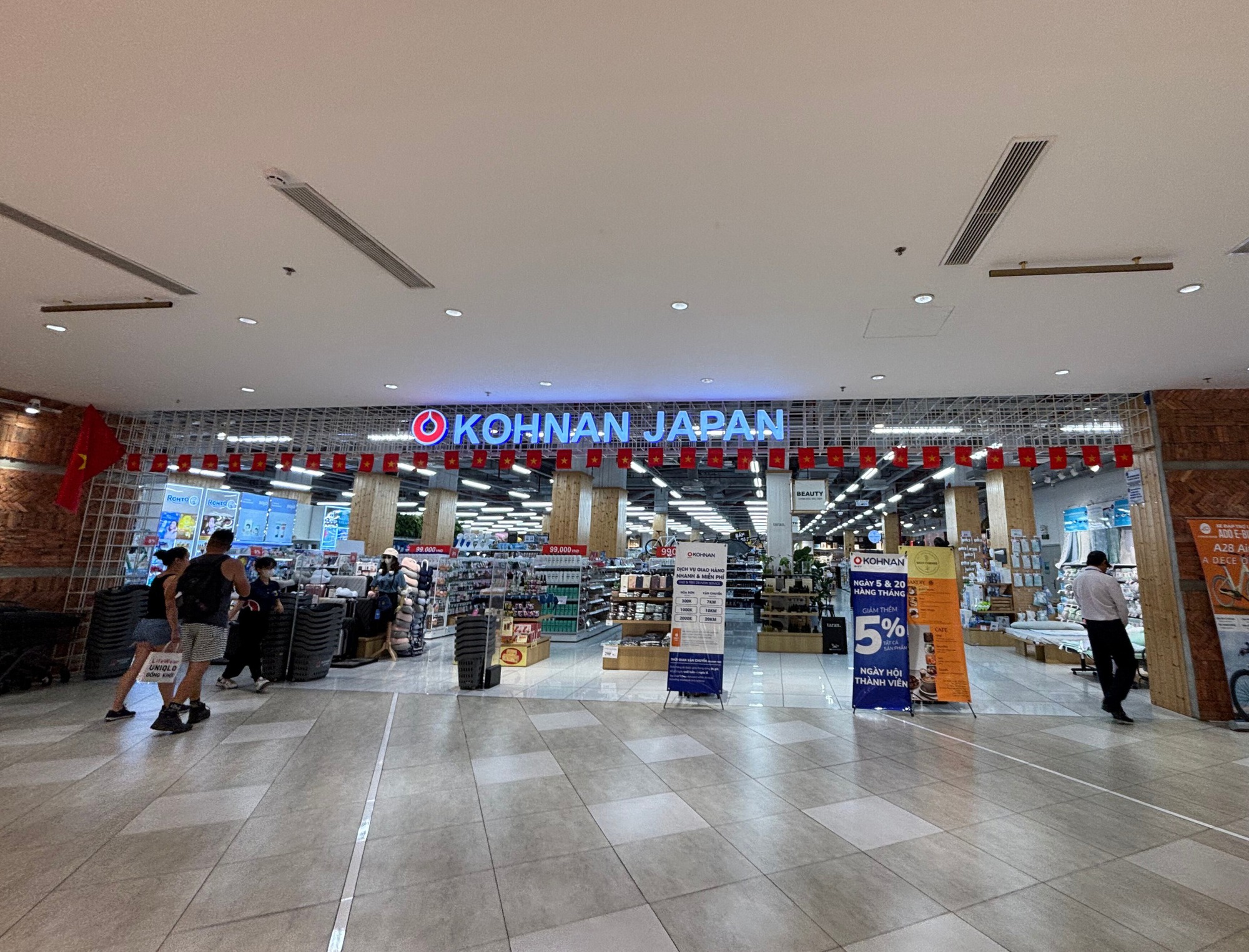 1 trung tâm thương mại từng "ngủ yên" giữa Quận 1 bỗng đông nghịt khách chỉ vì 4 thương hiệu đến từ Nhật Bản - Ảnh 7