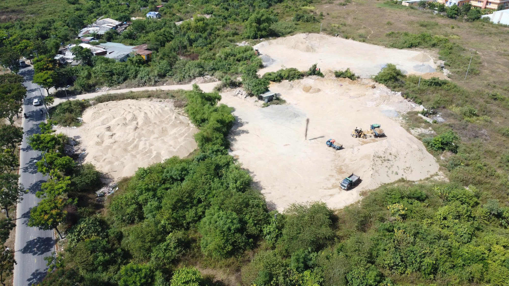 Giá cát tăng cao, Đà Nẵng tính việc phối hợp với Quảng Nam giải quyết - Ảnh 1