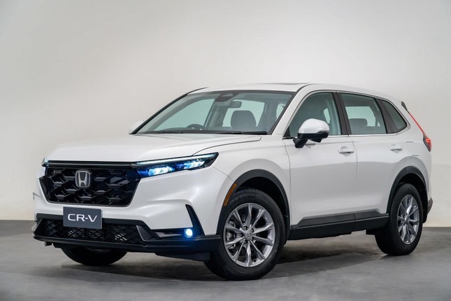 Nhiều mẫu xe giảm giá mạnh trong tháng 5 - Ảnh 1