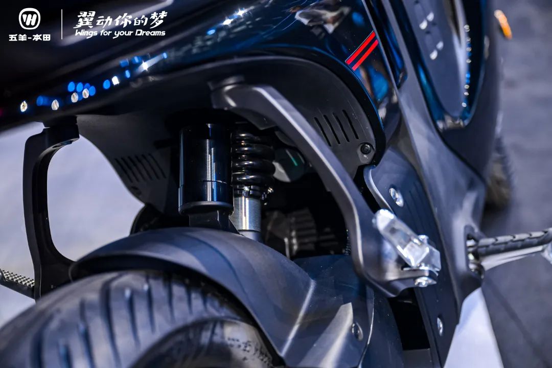 Honda ra mắt xe điện đẹp lạ: Mạnh hơn SH160i, 1 tiếng sạc đầy 80%, màn hình 7 inch, giá bán thế nào? - Ảnh 7