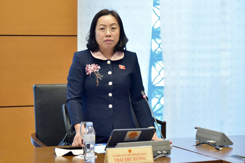 Chợ Ninh Hiệp bán hàng giả nhiều năm, đoàn kiểm tra tới thì đồng loạt đóng cửa - Ảnh 1