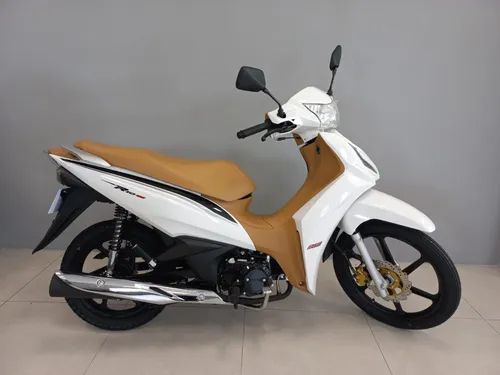 Xe máy số lịch lãm như Future nhưng cụm đèn cực ấn tượng: Trang bị sẵn Bi-LED như ô tô, giá bán thế nào? - Ảnh 2