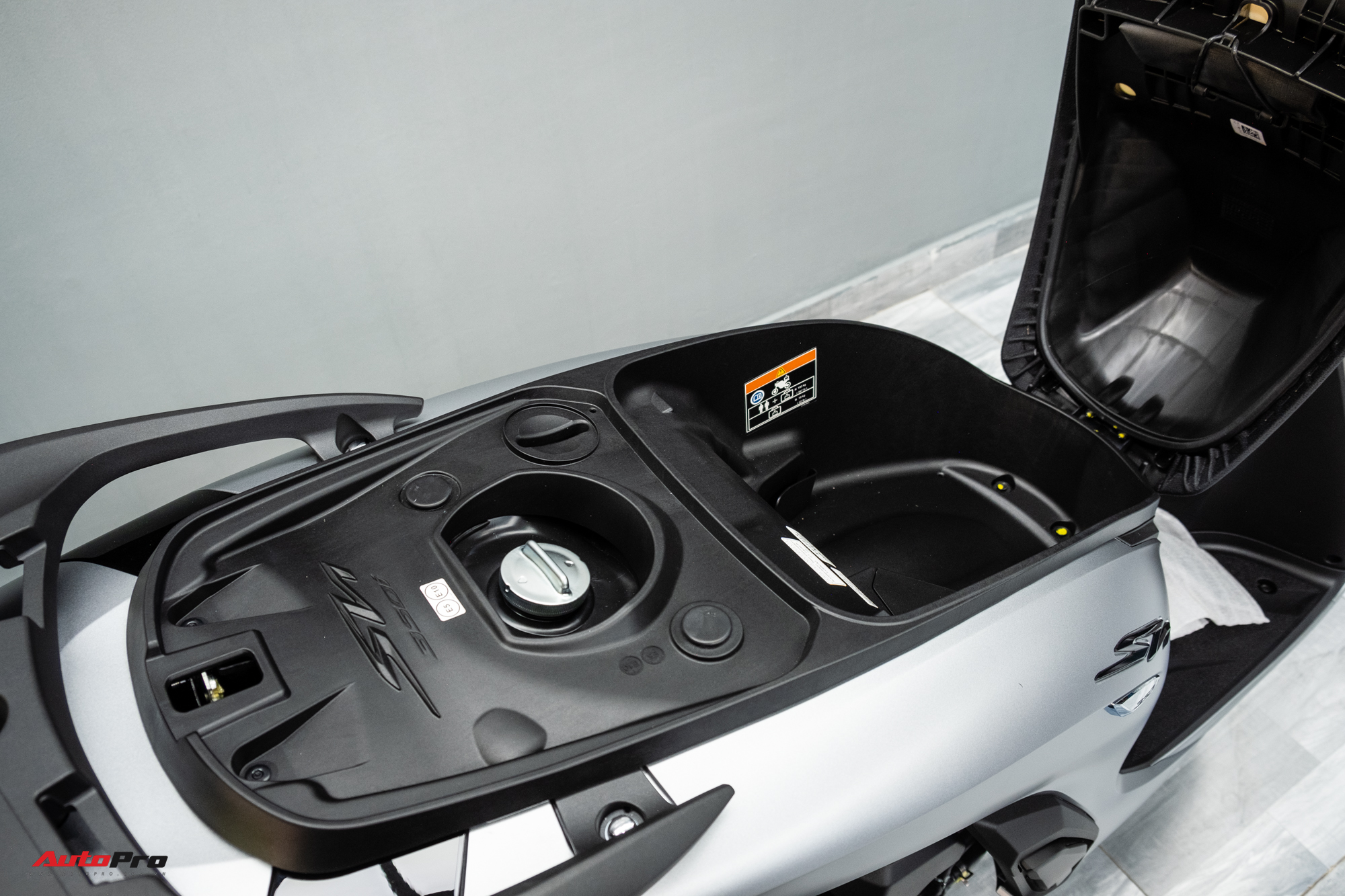 Lô Honda SH 350i 2025 nhập Ý đầu tiên về Việt Nam: Giá nước ngoài từ 174 triệu, bản tương tự ở Việt Nam chỉ 151 triệu đồng - Ảnh 12