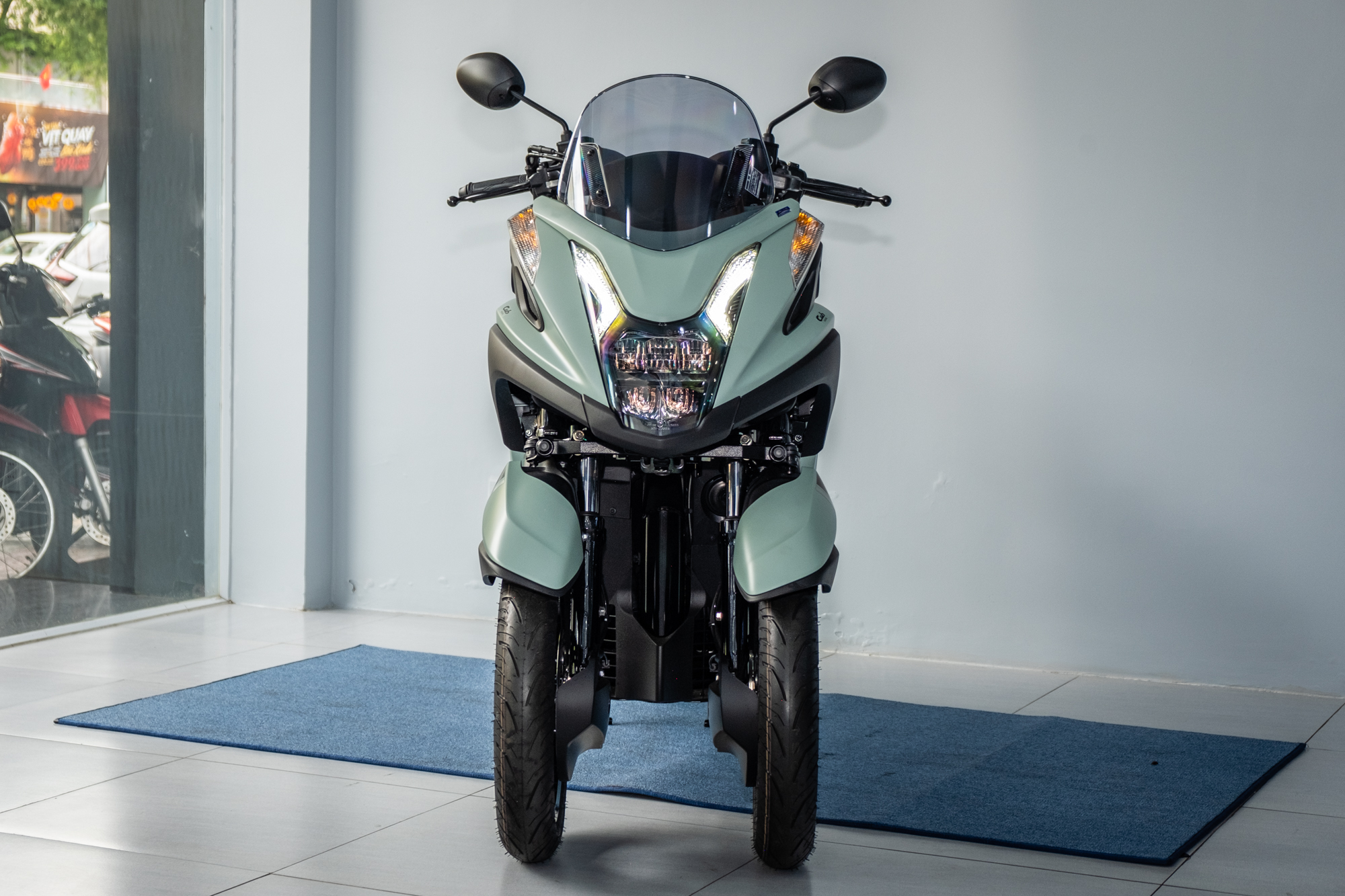 Yamaha Tricity 155 về Việt Nam: Bánh kép phía trước cho người người thích 'độc lạ', giá quy đổi từ 103 triệu đồng - Ảnh 2