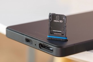 Điện thoại âm thầm ra mắt giá 44 triệu, nhiều người cho là bị "ngáo giá": Thế rồi vẫn cứ đầy người mua? - Ảnh 5