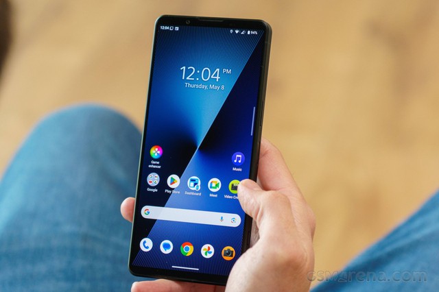 Điện thoại âm thầm ra mắt giá 44 triệu, nhiều người cho là bị "ngáo giá": Thế rồi vẫn cứ đầy người mua? - Ảnh 1