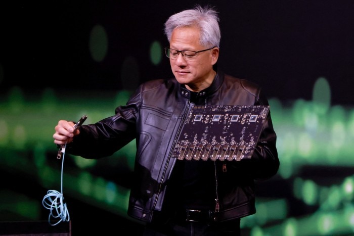 CEO Nvidia Jensen Huang: 'cấm xuất khẩu chip sang Trung Quốc là một thất bại' - Ảnh 1