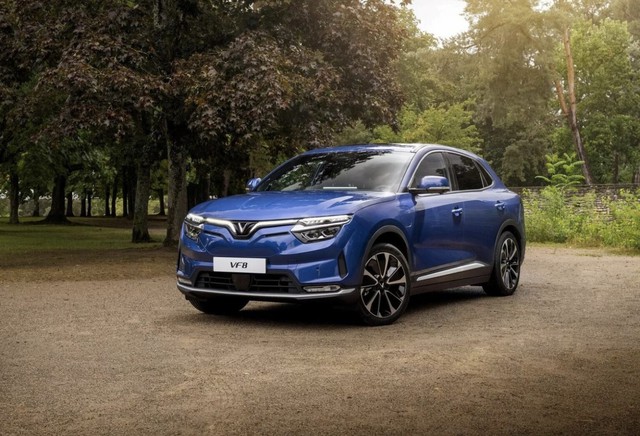 VinFast VF 8 mạnh hơn 400 mã lực, chạy nhanh cỡ nào trên cao tốc không giới hạn tốc độ ở Đức? - Ảnh 1