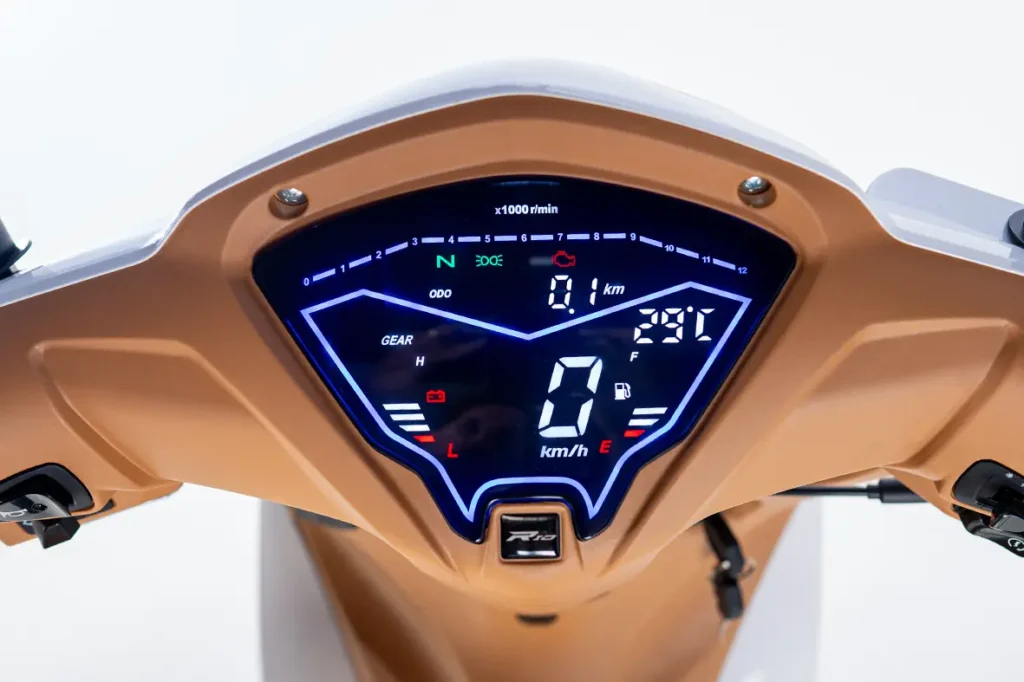 Xe máy số lịch lãm như Future nhưng cụm đèn cực ấn tượng: Trang bị sẵn Bi-LED như ô tô, giá bán thế nào? - Ảnh 5