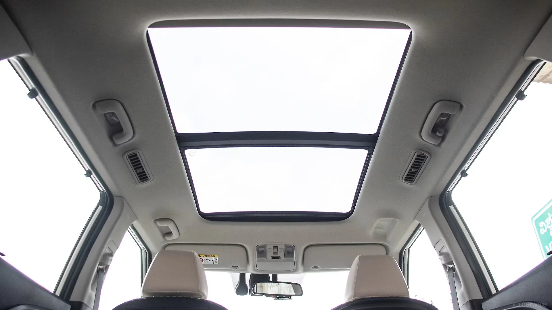 Ảnh thực tế Kia Carens Clavis vừa ra mắt: Có phanh tay điện tử, đồng hồ tốc độ 12 inch và 20 tính năng ADAS cấp độ 2 - Ảnh 21