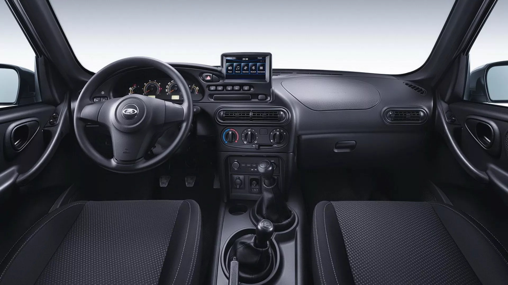 Bóc 4 xe Lada của Nga sắp vào Việt Nam: Granta đấu Attrage, Vesta cạnh tranh Vios, Niva và Niva Travel đối đầu Jimny bằng giá 'sốc', nhưng thiết kế, trang bị thì như đồ cổ - Ảnh 9