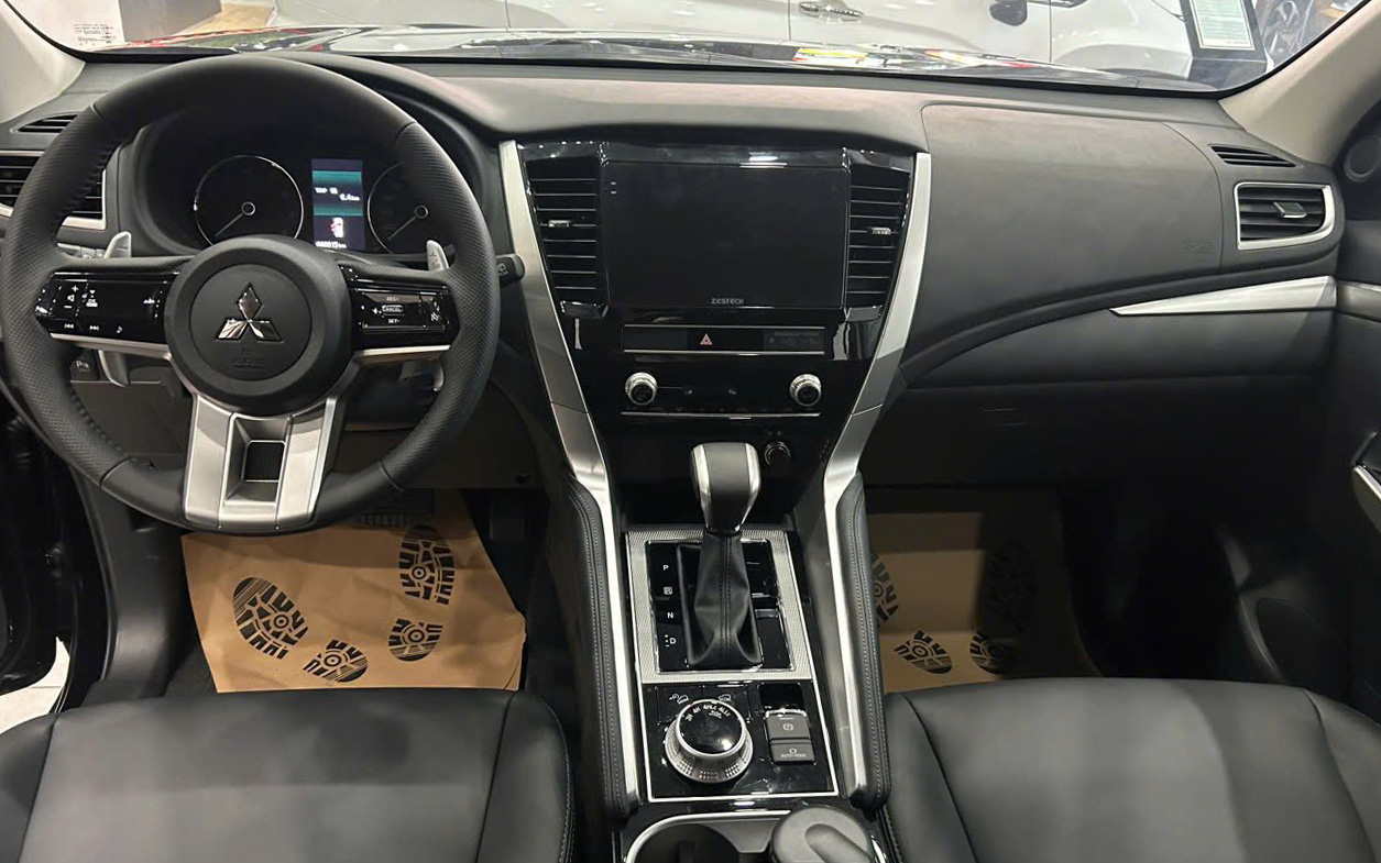 Mitsubishi Pajero Sport 2025 giảm giá còn 1,13 tỷ đồng, đại lý bù thêm nhiều ‘option’ khuyết thiếu cạnh tranh Everest - Ảnh 6