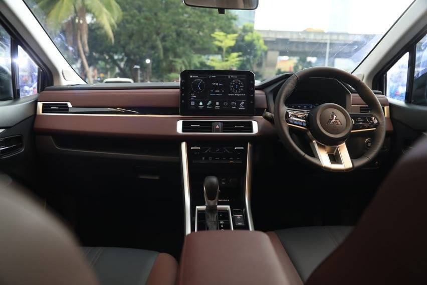 Mitsubishi Xpander 2025 ra mắt: Lưới tản nhiệt mới, màn hình to hơn, thêm túi khí, có camera 360, giá quy đổi khiến người Việt ao ước - Ảnh 5