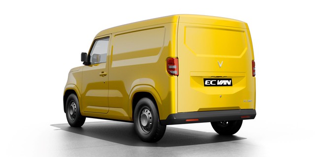 Vì sao VinFast EC Van làm dậy sóng ngay ngày đầu mở cọc? - Ảnh 1