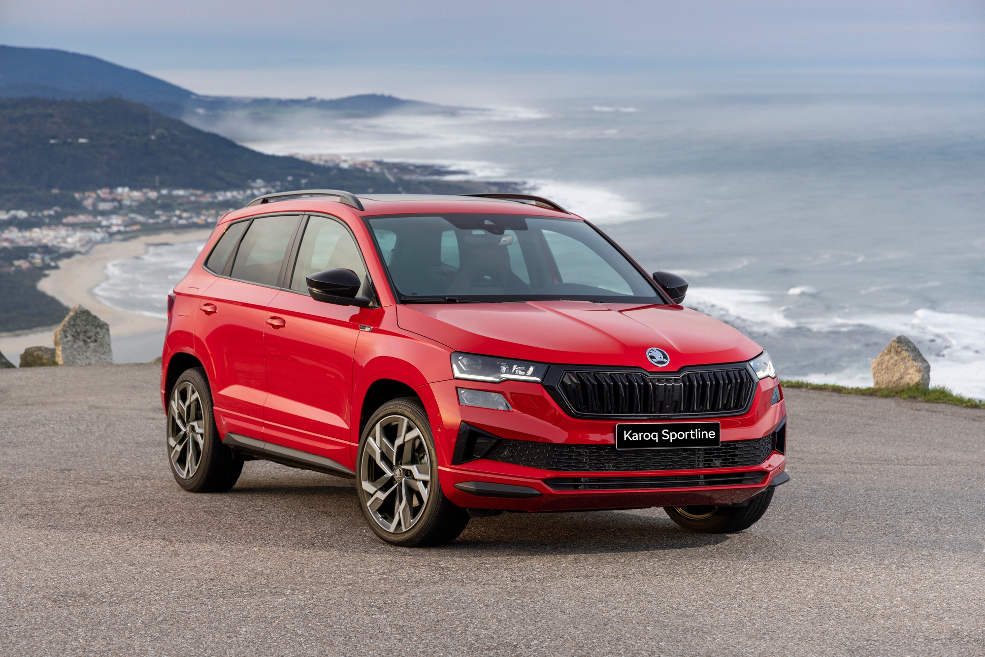 Skoda Karoq có bản nâng cấp tại Việt Nam - giá thấp nhất 1 tỷ đồng - Ảnh 1
